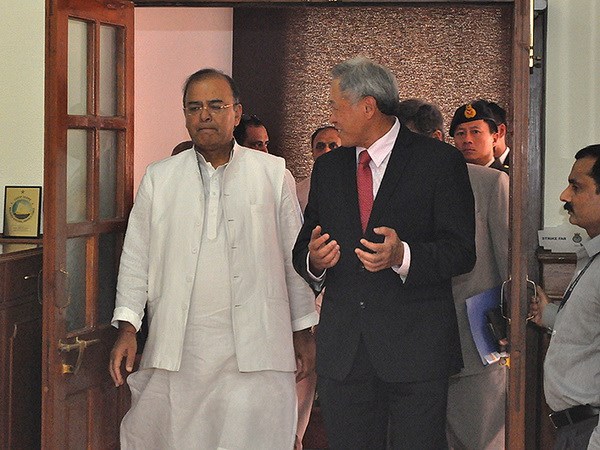 สิงคโปร์และอินเดียผลักดันความร่วมมือด้านกลาโหม